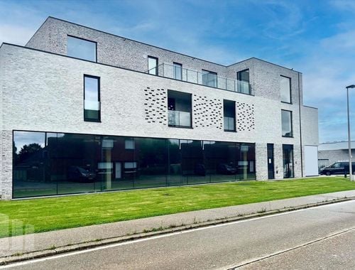                                         Handelspand te koop in Oostham, € 425.000
