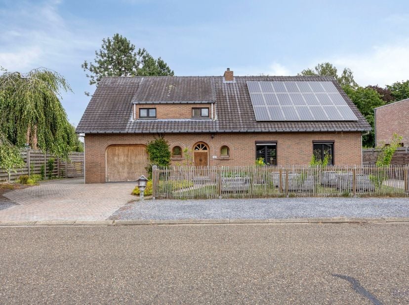 Huis te koop in Hofstadstraat 10,
                    2430 Vorst
