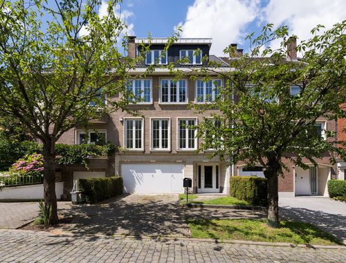                                         Maison à louer à Woluwe-Saint-Pierre, € 4.200
