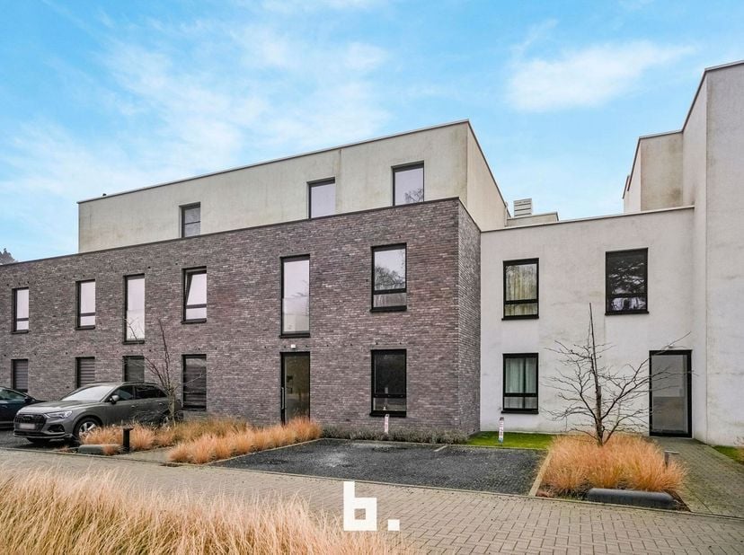 Appartement te koop in Vijfwegenstraat 93 bus 2.2,
                    8800 Roeselare