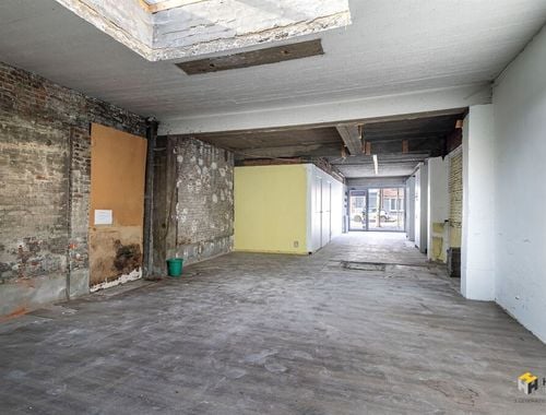                                         Bureaux à vendre à Berchem, € 179.000
