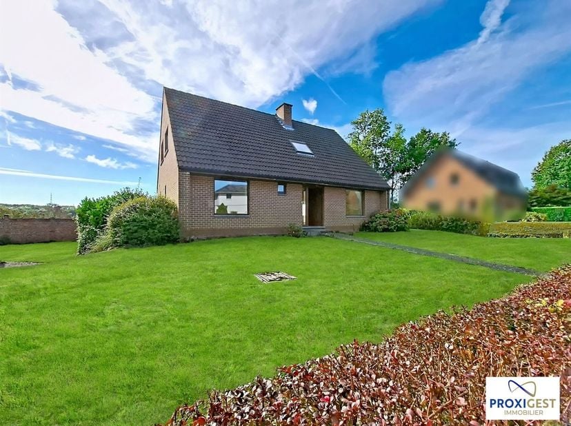 Huis te koop in Rue des Vanneaux 1,
                    5020 Suarlée