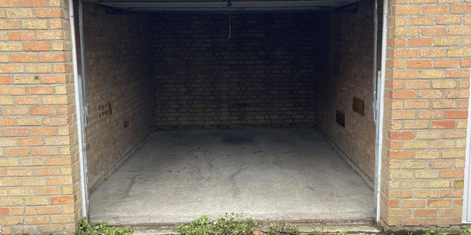 Garage te koop in Molenstraat 17 bus 8, 8450 Bredene