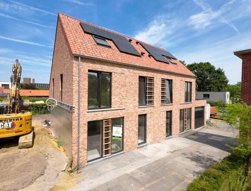                                         Woning te koop in Westrozebeke, € 335.850
