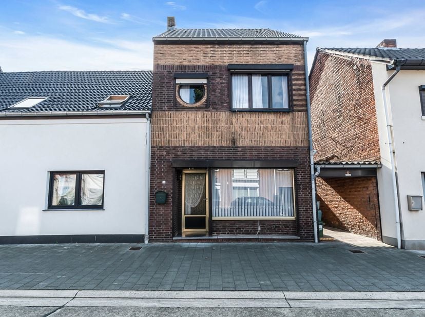 Huis te koop in Kapellestraat 25,
                    2431 Veerle