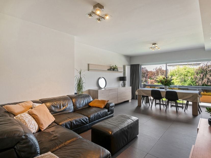 Instapklaar appartement (ca. 87 m²) met 3 slaapkamers, zuidgericht terras en gemeenschappelijke tuin<br />
Algemeen<br />
Dit goed onderhouden apparte