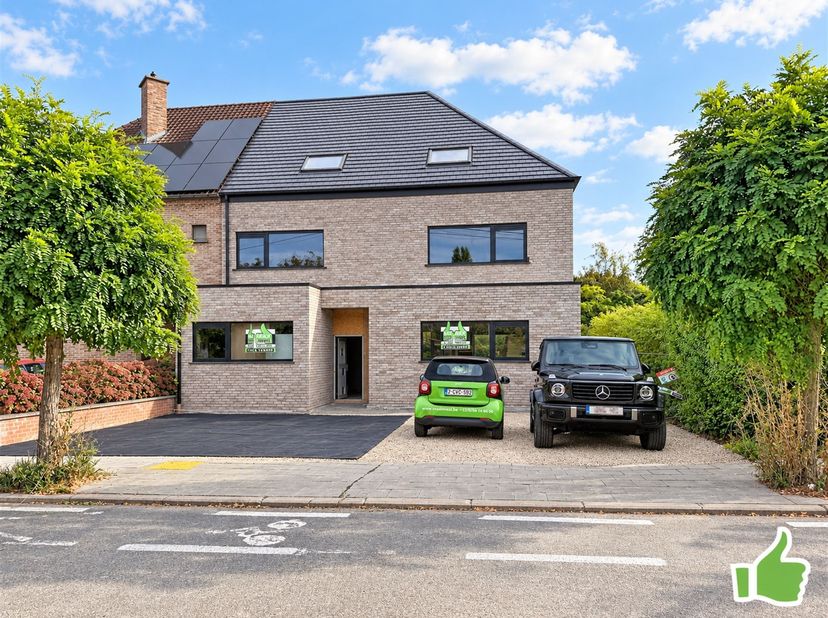 Maison à vendre à Rue de la Paix 45,
                    7700 Mouscron