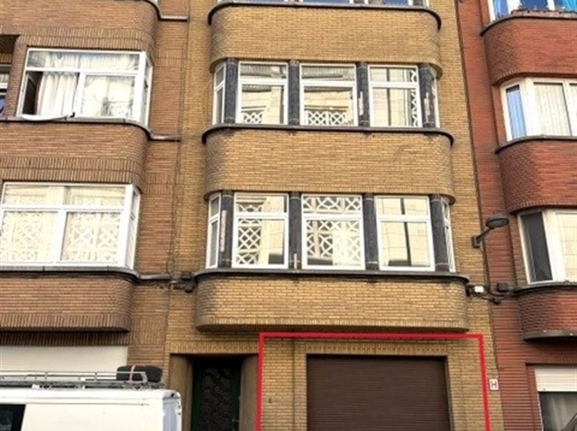 Appartement te koop
                    in 1080 Sint-Jans-Molenbeek