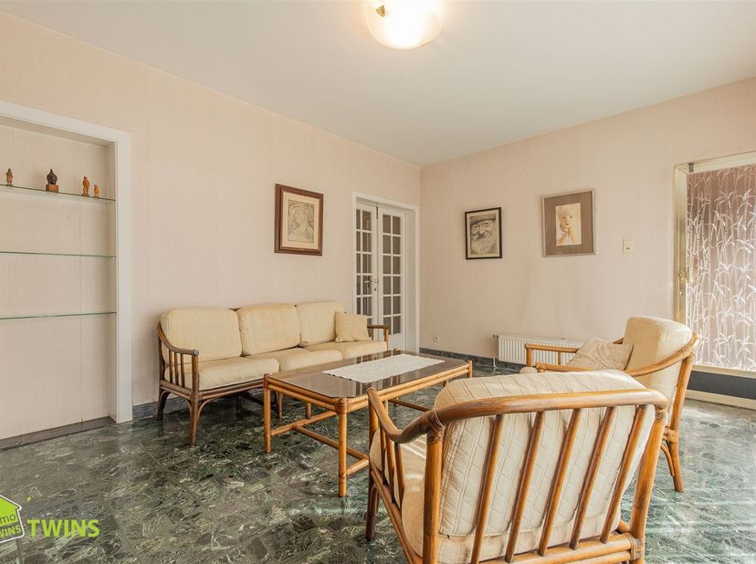 Ruime gezinswoning/gebouw gemengd gebruik te Sint-Gillis bij DendermondeDeze woning is gelegen op enkele minuten van het centrum van Sint-Gillis en De