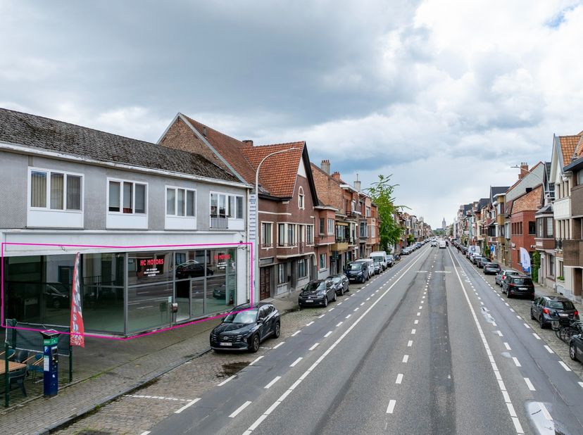 Bien professionnel à louer
                    à 9040 Sint-Amandsberg