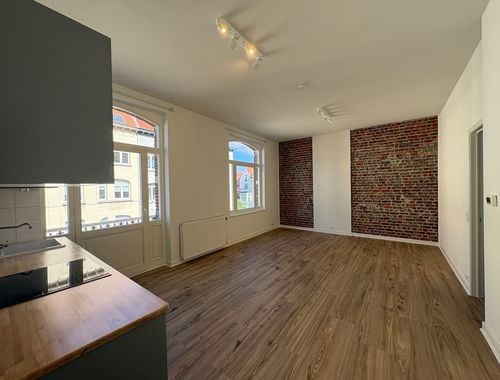                                         Studio te huur in Schaarbeek, € 755
