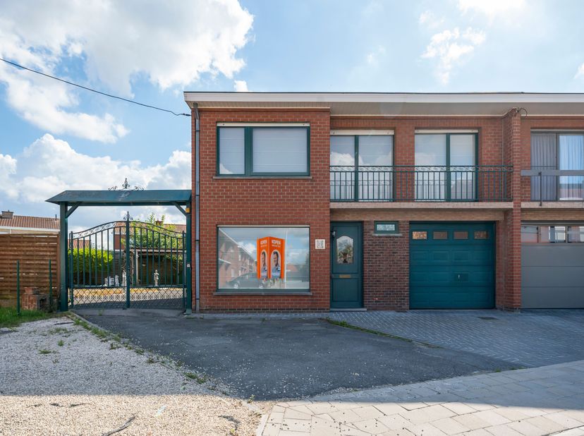 Maison à vendre à Dennenlaan 27,
                    8890 Dadizele