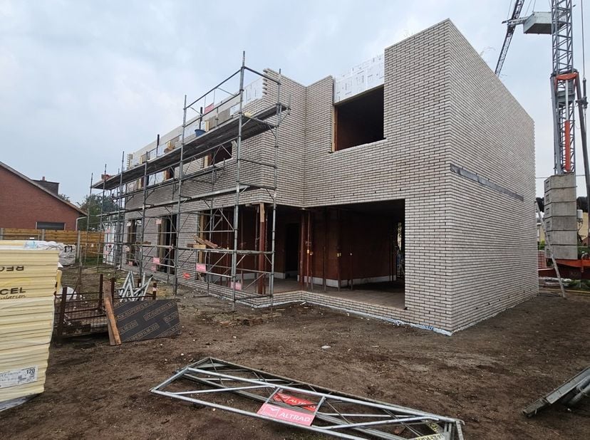 Huis te koop in Zwevezelestraat 56 bus Lot 02,
                    8820 Torhout