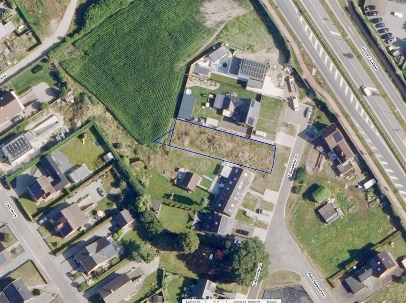 Ruime bouwgrond voor een HOB woning van 6 are 68 ca op centrale ligging in Genk.<br />
<br />
Belangrijkste troeven:<br />
- Lot 3A &amp; lot 3B<br />
