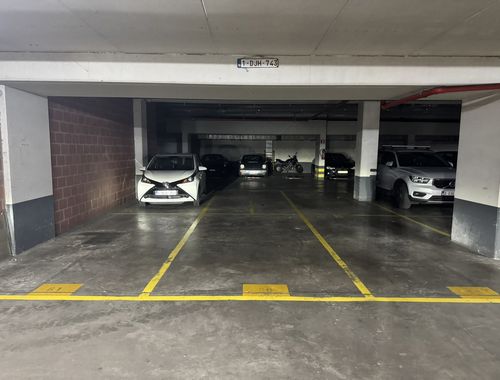                                         Kelder garage te koop in Sint-Lambrechts-Woluwe, € 20.000
