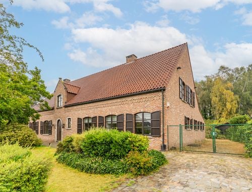                                         Villa-landhuis te koop in Retie, € 685.000
