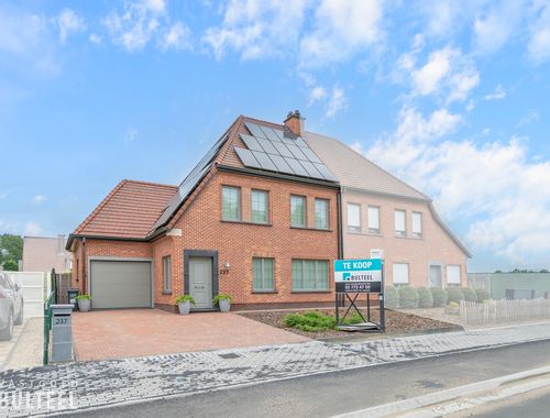                                         Maison à vendre à Waasmunster, € 559.000
