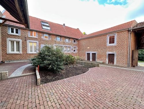                                         Maison à vendre à Rutten, € 429.000
