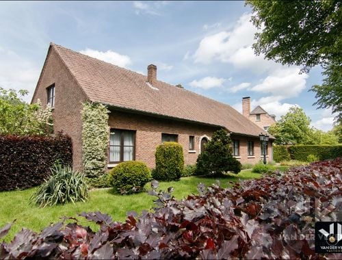                                         Maison à vendre à Diepenbeek, € 439.000
