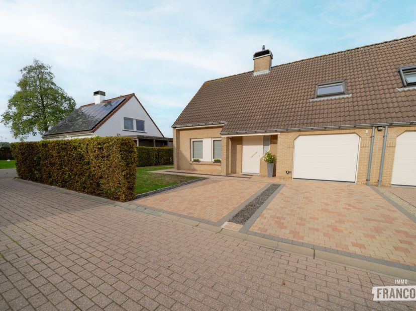 Huis te koop in Sterrestraat 6,
                    8511 Aalbeke