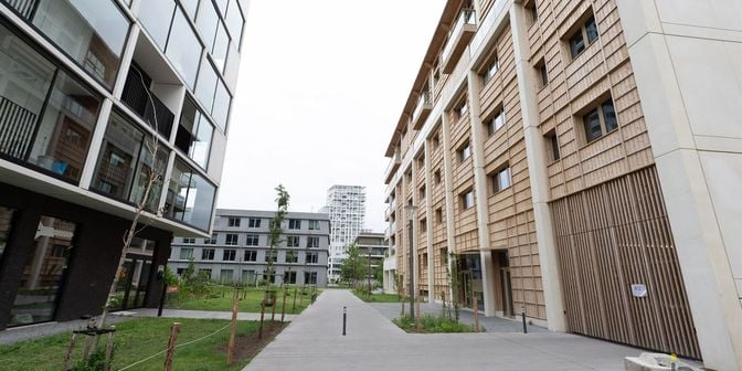 Appartement te huur in Roland Verhavertpad 63 bus 301, 2000 Antwerpen