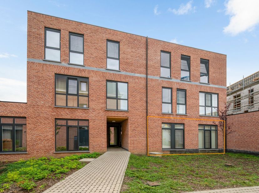 Appartement te koop in Markt 8 bus 1,
                    2590 Berlaar