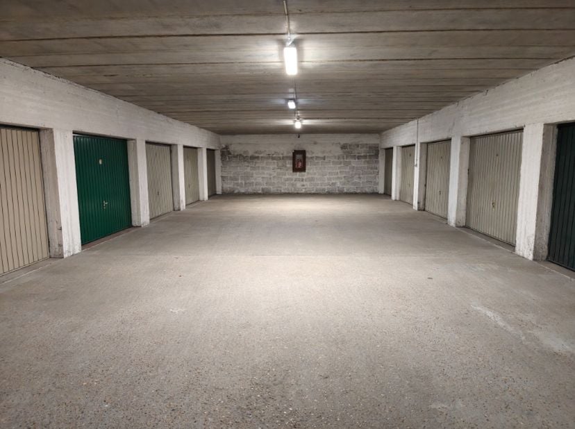 nummer 90 gelegen in de derde fase<br />
Afmetingen:&amp;nbsp;<br />
293 x 551 &amp;nbsp; cm &amp;nbsp; &amp;nbsp;<br />
&amp;nbsp;