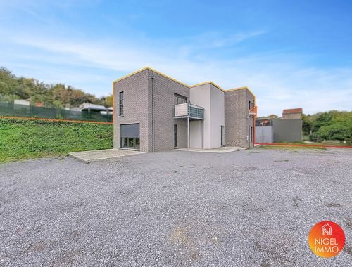                                         Appartementsgebouw te koop in Jemeppe-sur-Meuse, € 339.000
