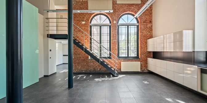 Bien professionnel à vendre à Ferdinand Lousbergskaai 106, 9000 Gent