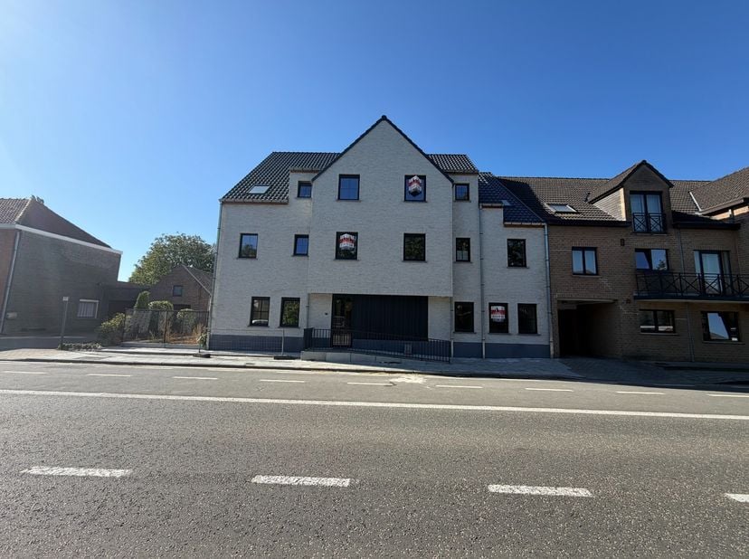 Appartement te huur in Stationsstraat 110 bus 0101,
                    9810 Nazareth