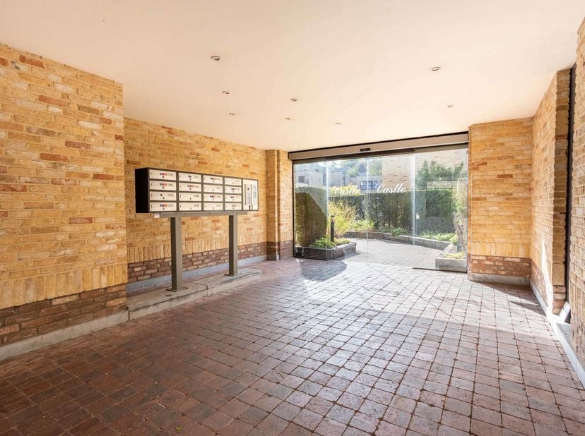 Appartement te koop in Kasteelstraat 40 bus 006,
                    9600 Ronse
