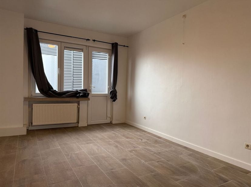 Gezellig appartement in hartje Mechelen<br />
Op de Bruul 116 te Mechelen bevindt zich dit gezellig appartement op de derde verdieping. Het appartemen