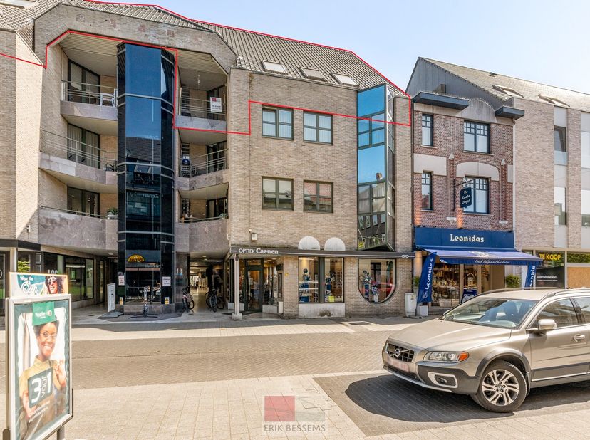 Appartement te koop in Stationsstraat 31 bus 6,
                    3620 Lanaken