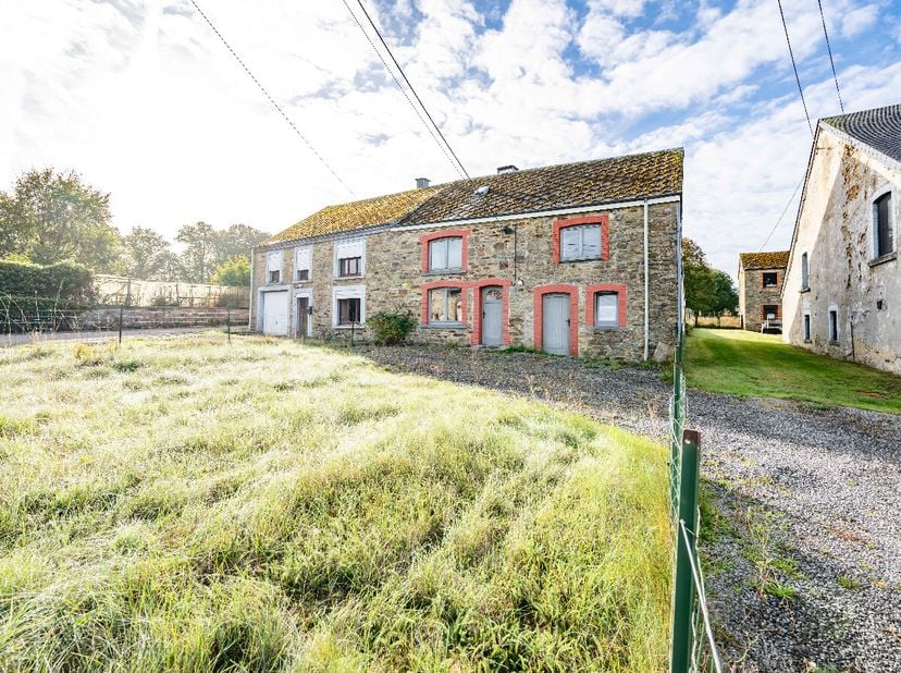 Maison à vendre à Rue de la Scierie 12,
                    6870 Vesqueville