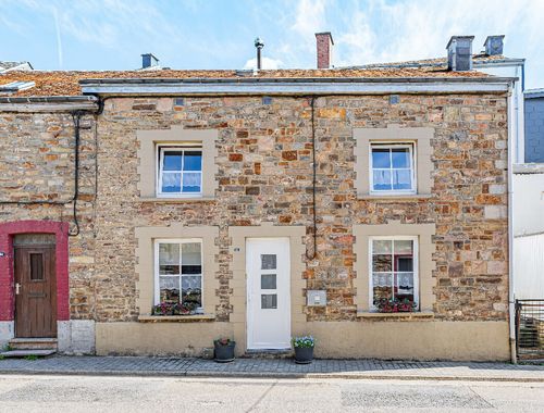                                         Villa-Manoir à vendre à Saint-Hubert, € 140.000
