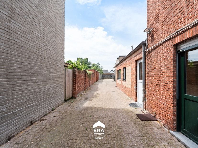 [[ CE BIEN PARTICIPE À LA JOURNÉE MAISONS OUVERTES ERA LE 13/6 DE 14:30 À 15:30 ]]<br />
Ce bien participe à la Journée Maisons Ouvertes ERA. Visitabl