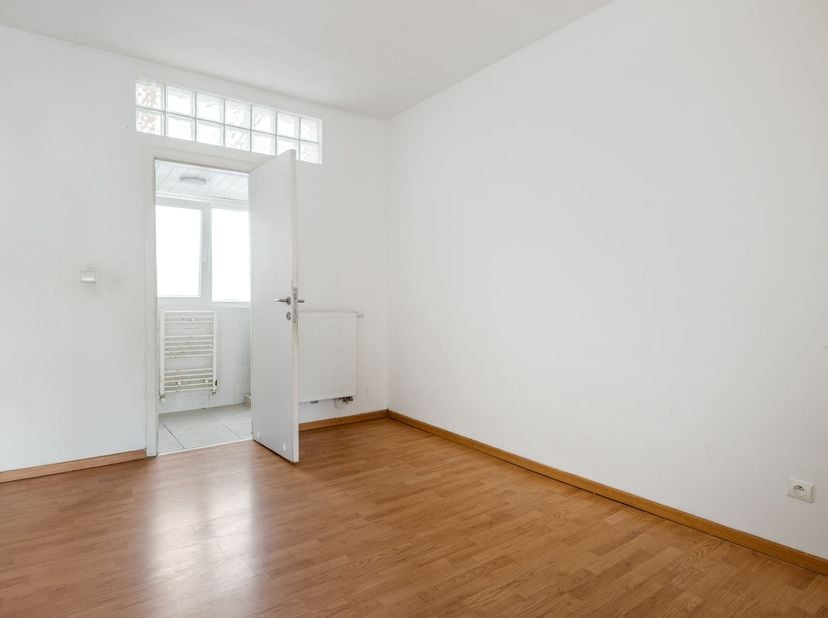 Appartement te koop in Van Maerlantstraat 3,
                    2060 Antwerpen
