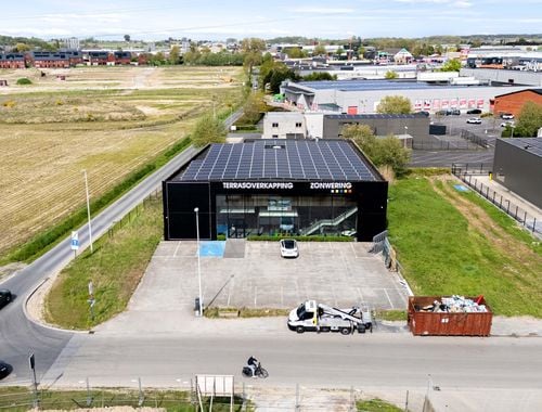                                         Bedrijfsgebouw te koop in Roeselare, € 1.585.000
