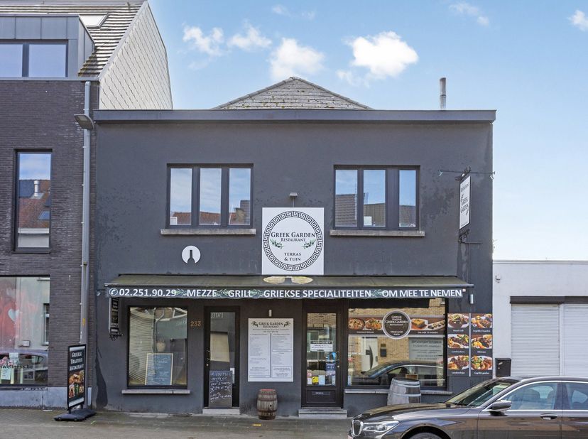 Huis te koop in Brusselstraat 233,
                    1702 Groot-Bijgaarden