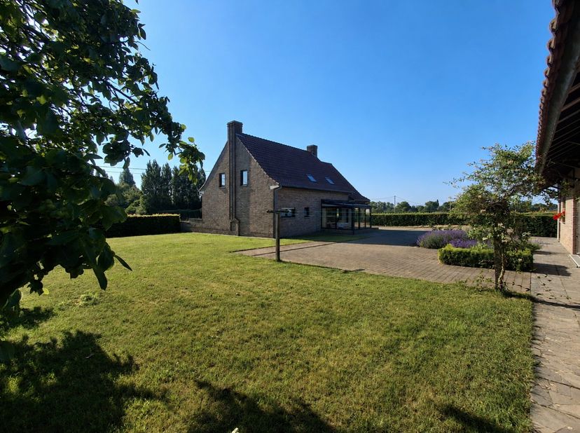 Maison à louer
                    à 8700 Tielt