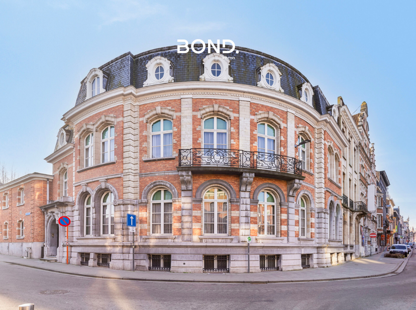 Dé meest exclusieve eigendom van Leuven.<br />
<br />
Deze uitzonderlijke herenwoning met een bewoonbare oppervlakte van maar liefst ca. 864 m², een r