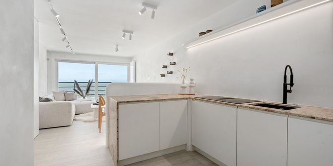 Appartement te koop in Zeedijk-Duinbergen 402 bus 8, 8301 Duinbergen