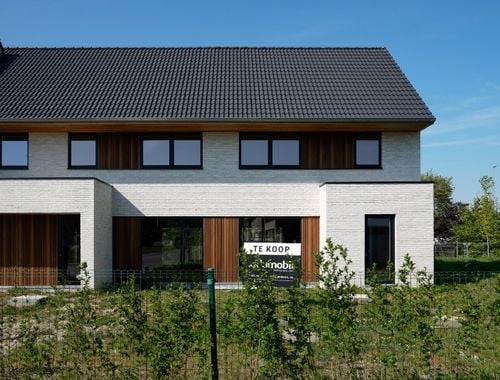                                         Woning te koop in Roeselare, € 392.700
