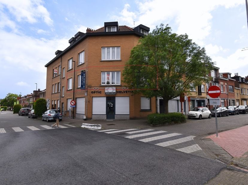 Bij interesse, gelieve u in te schrijven via volgende link:&amp;nbsp;https://immogrootleeuw.mijnhuurprofiel.be/property/bd3deb71-843e-4d2e-8ee6-b7bd70cbf6