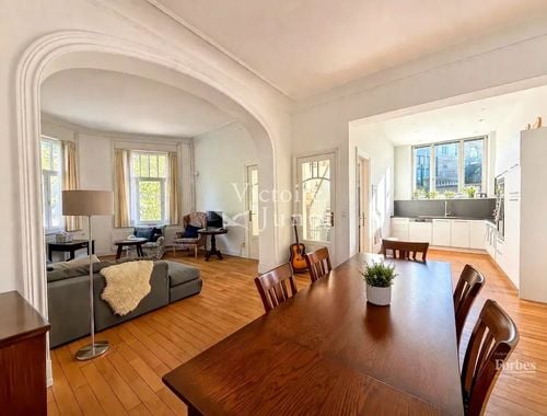                                         Woning te huur in Etterbeek, € 3.650

