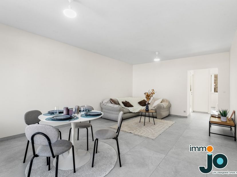Dans cette rue calme d'Ostende, vous trouverez cet appartement prêt à emménager avec pas moins de 3 chambres à coucher. Grâce à sa rénovation récente,