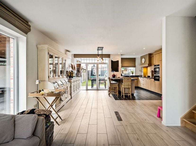 Energiezuinige woning met 4 slaapkamers in een doodlopende straat.<br />
Deze woning werd gebouw in 2018 en is voorzien van de laatste energetische to