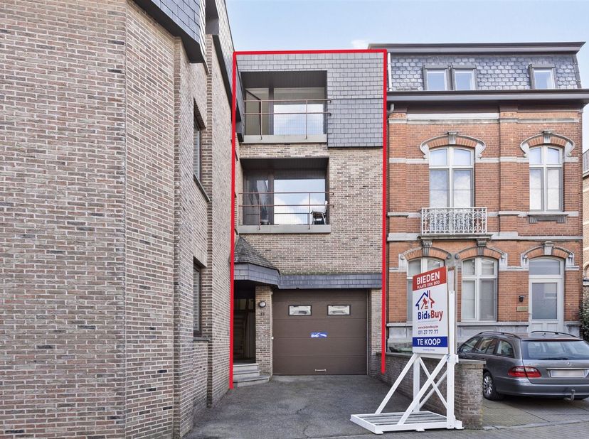 BIEDEN VANAF  €95.000 - BID AND BUY JOUW ONLINE BIEDINGSPLATFORM<br />
Bent u op zoek naar een ruim vastgoedproject met enorm potentieel in het centr