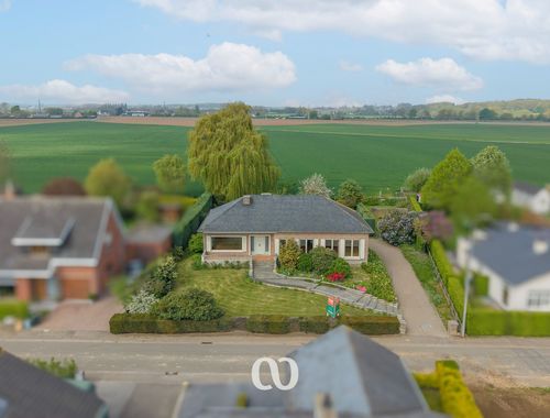                                         Maison à vendre à Heurne, € 399.000

