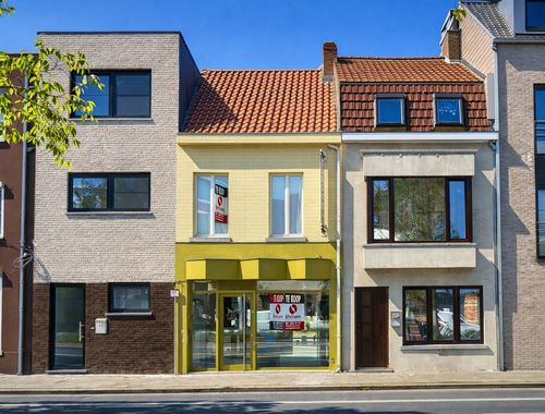                                         Usage mixte à vendre à Eeklo, € 249.000
